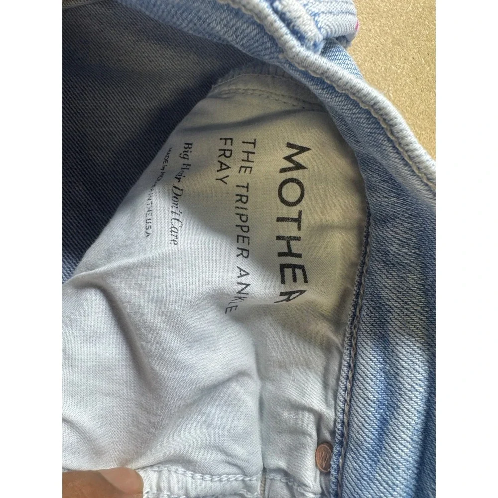 Mother The Tripper Ankle Fray Jeans Big Hair Don't Care Light Wash Blue Size 26 - Picture 7 of 10